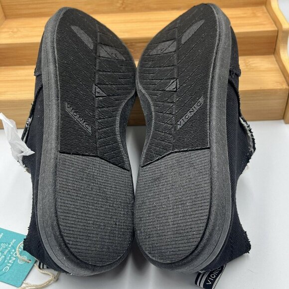 VIONIC Woman's Beach Slip On/In Black Denim Size 7 WIDE/Frayed Edge/Casual - Picture 7 of 13